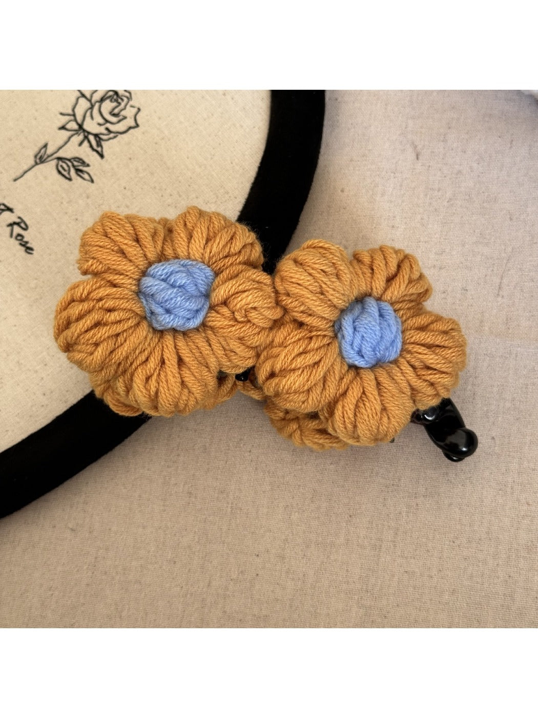 Beau - Knitted Flower Shaped Banana Hair Clip