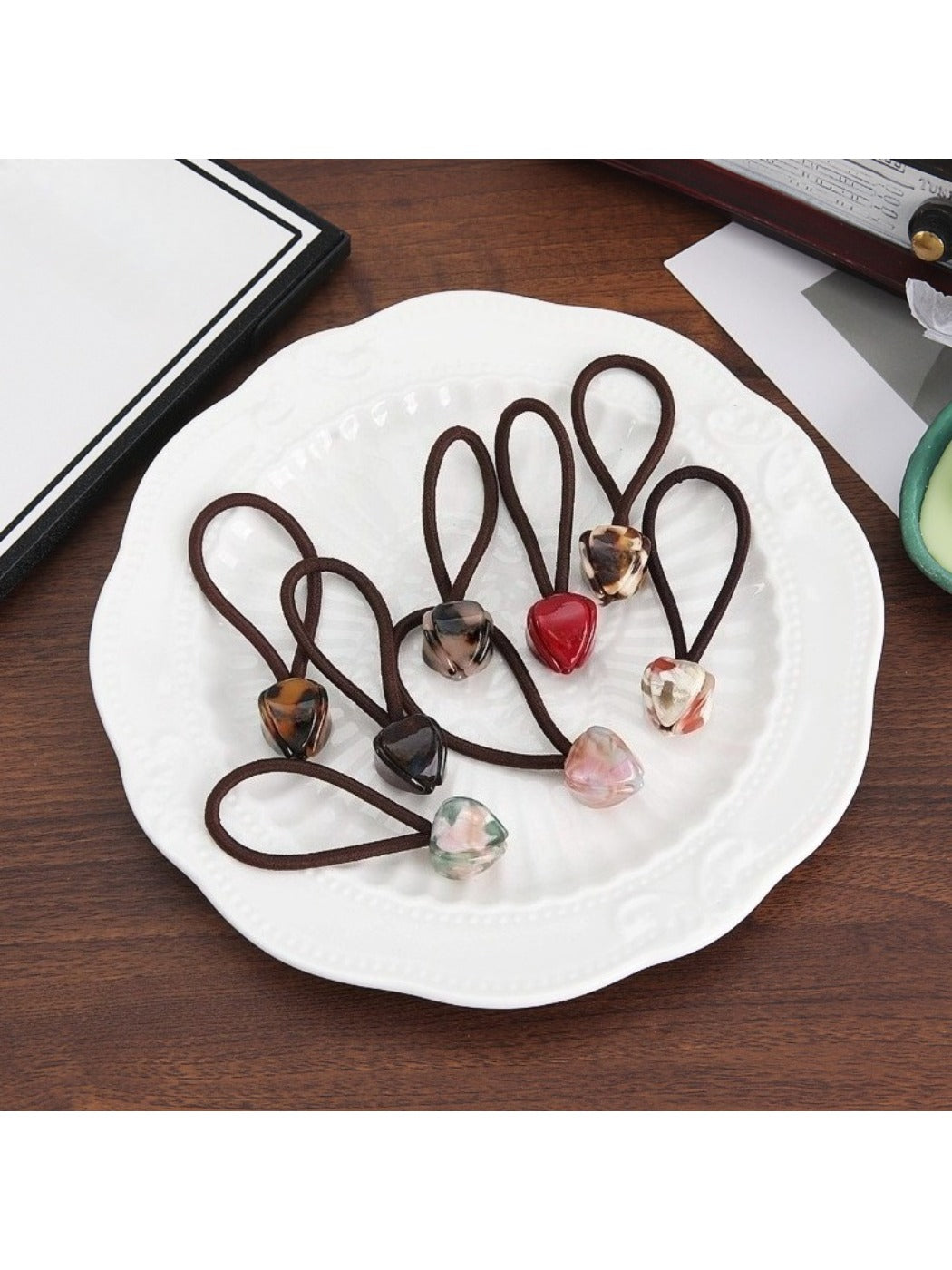 Gifty - Simple Tulip Hair Tie