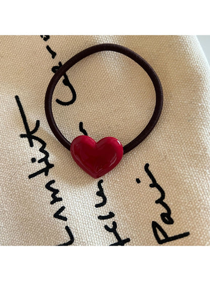 Gifty - Vintage Heart Shaped Hair Tie