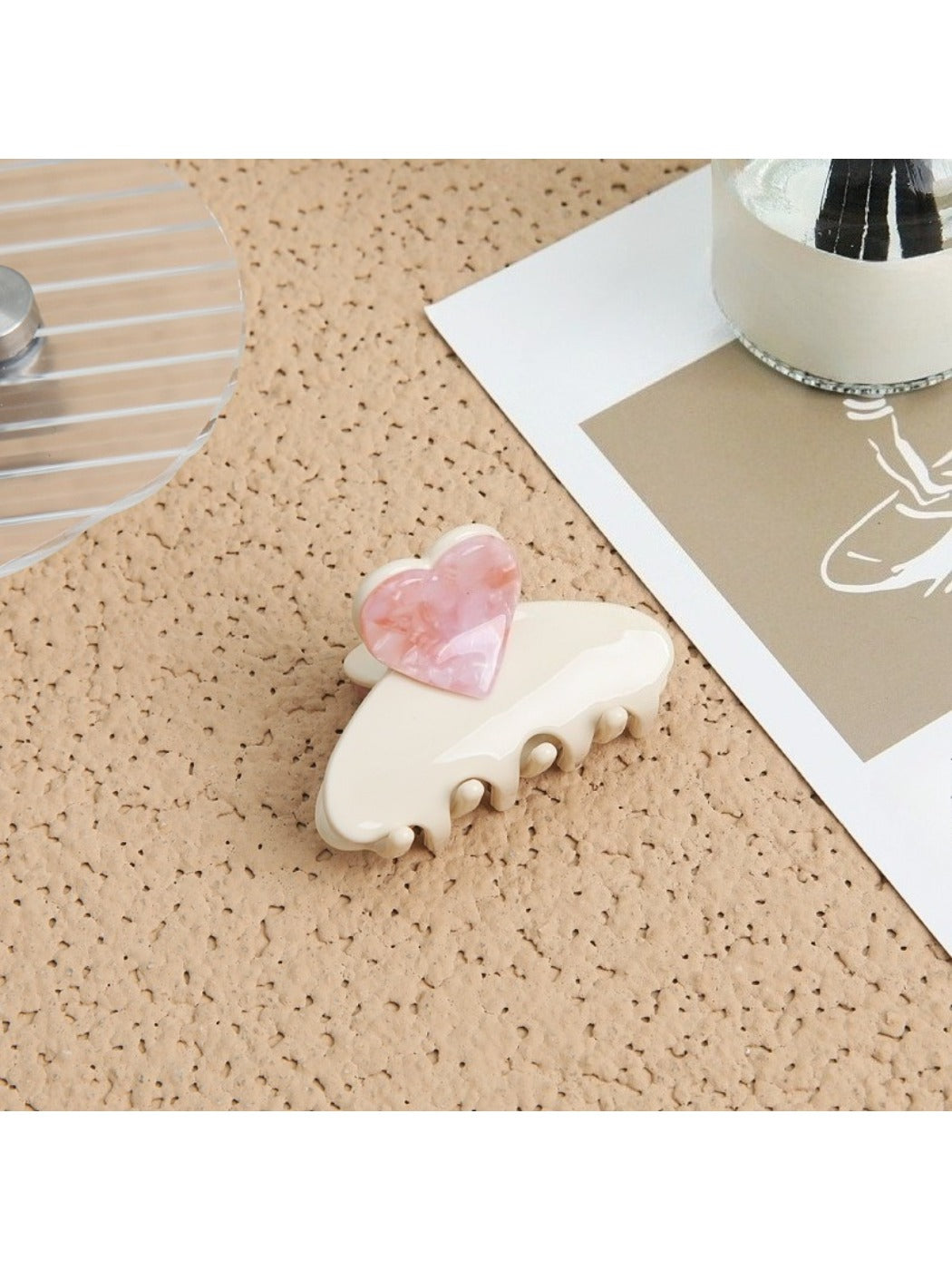Beau - Elegant Heart Shaped Claw Clip