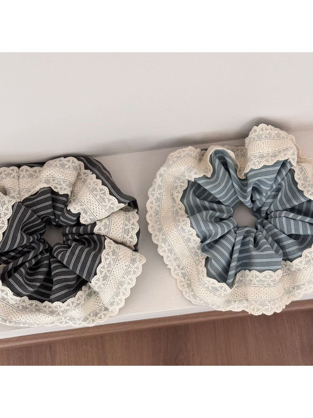 Gifty - Lace Trim Striped Scrunchie Hair Tie
