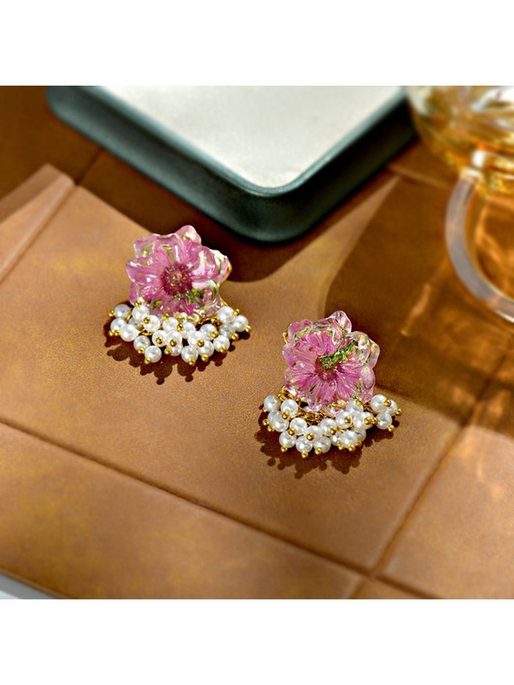 Earedge - Elegant Floral Beaded Earrings