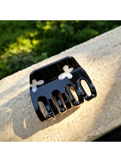 Beau - Glossy Acetate Floral Triangle Hair Clip