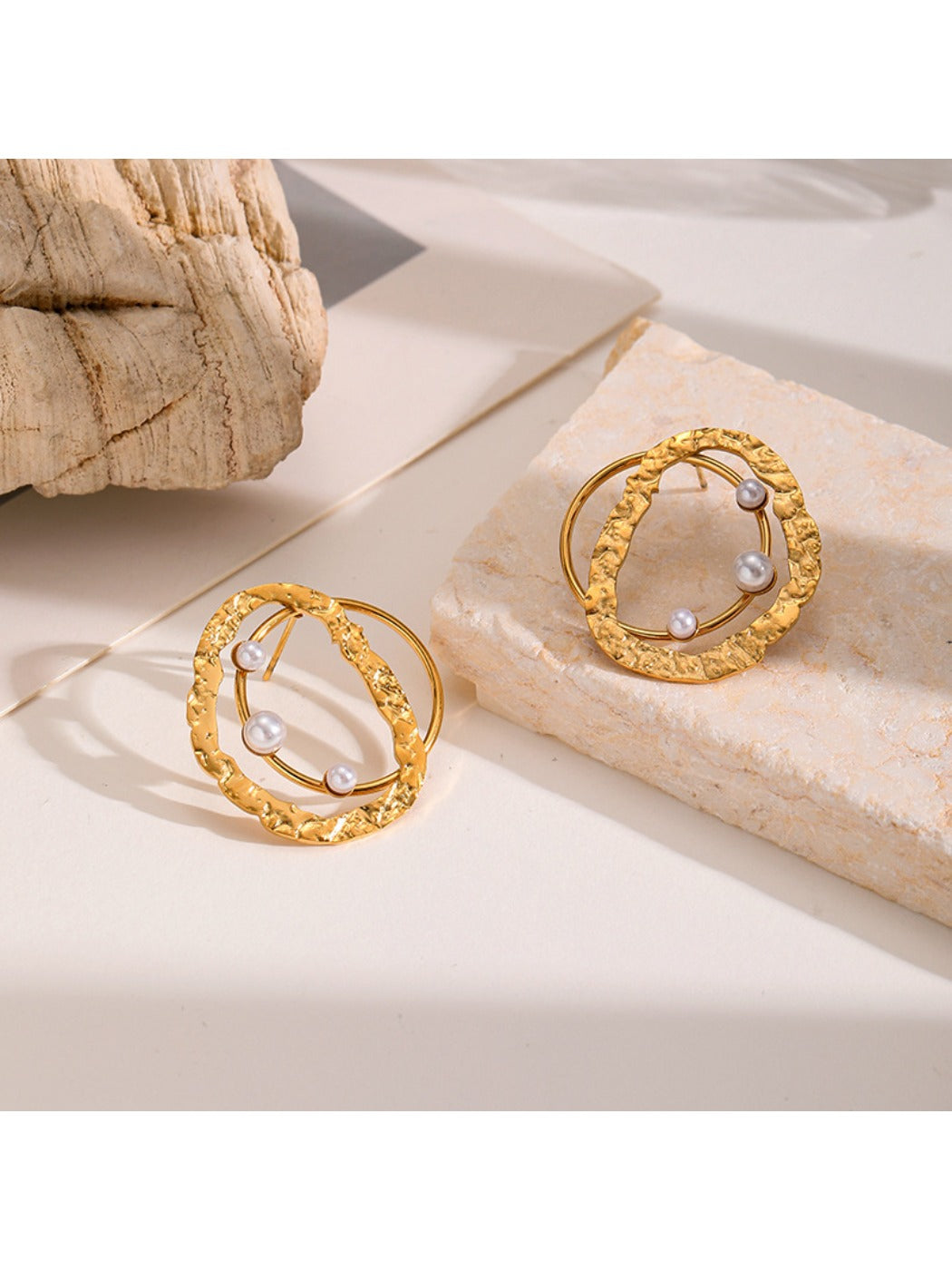 Earedge - Elegant Golden Nature Style Earrings
