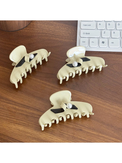 Beau - Elegant and Minimalistic Hair Clip