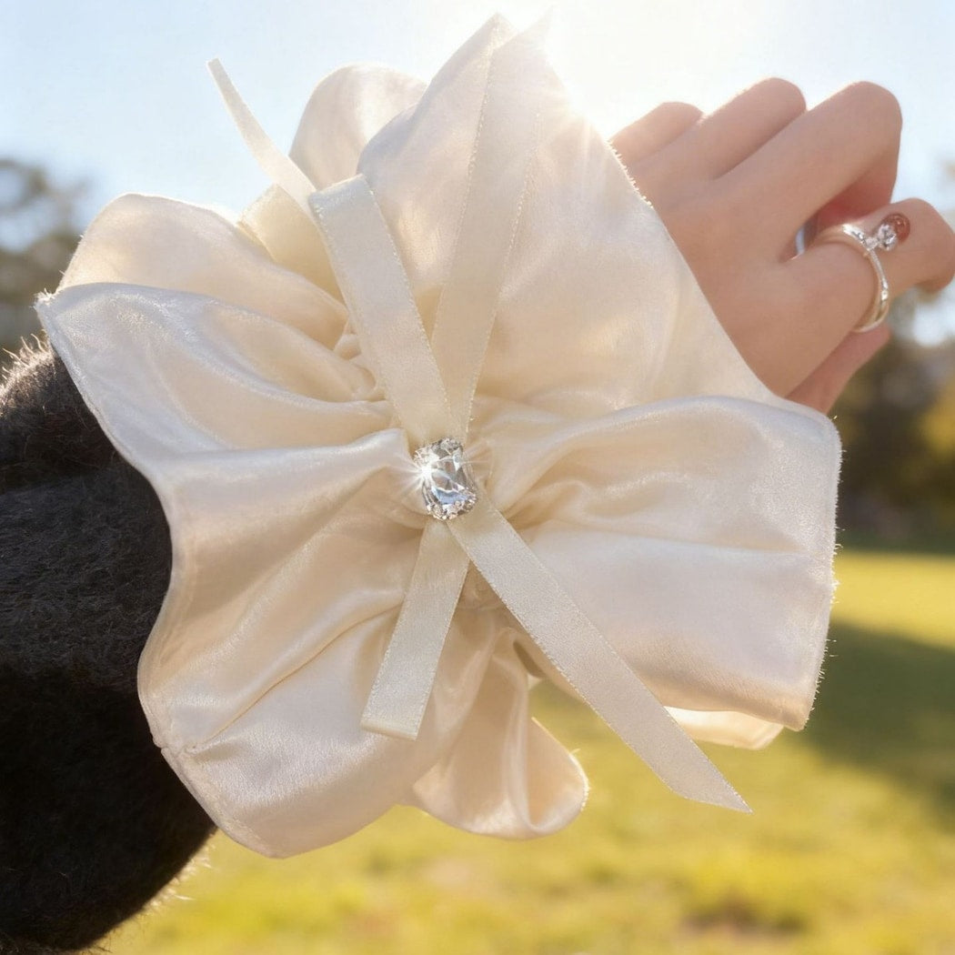Gifty - Elegant Bow Accent Ruffle Scrunchie