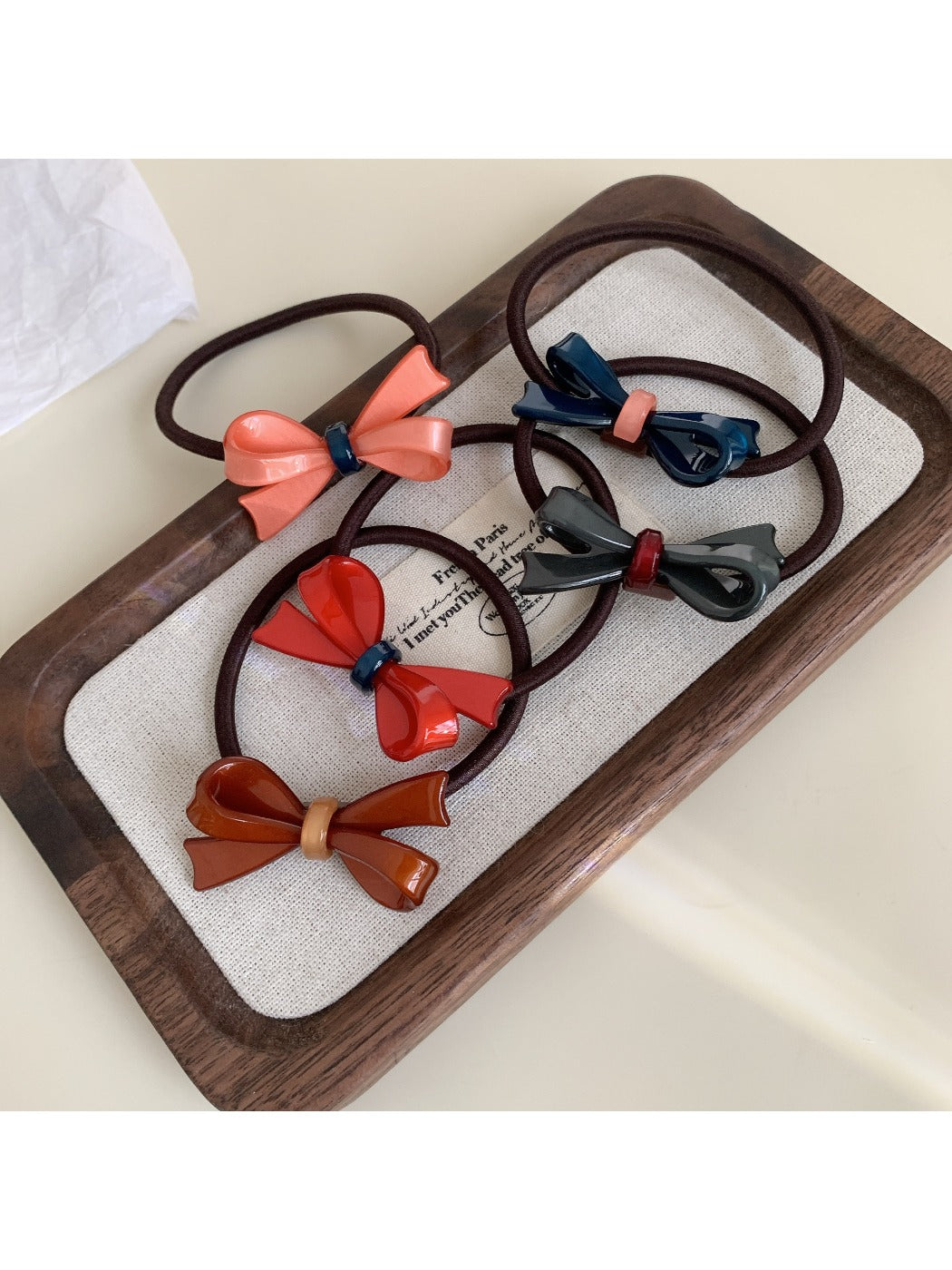 Gifty - Acrylic Bow Hair Tie