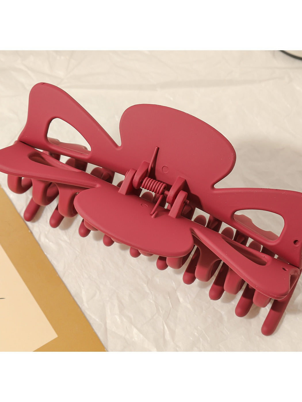 Beau - Classic Matte Bow Claw Clip