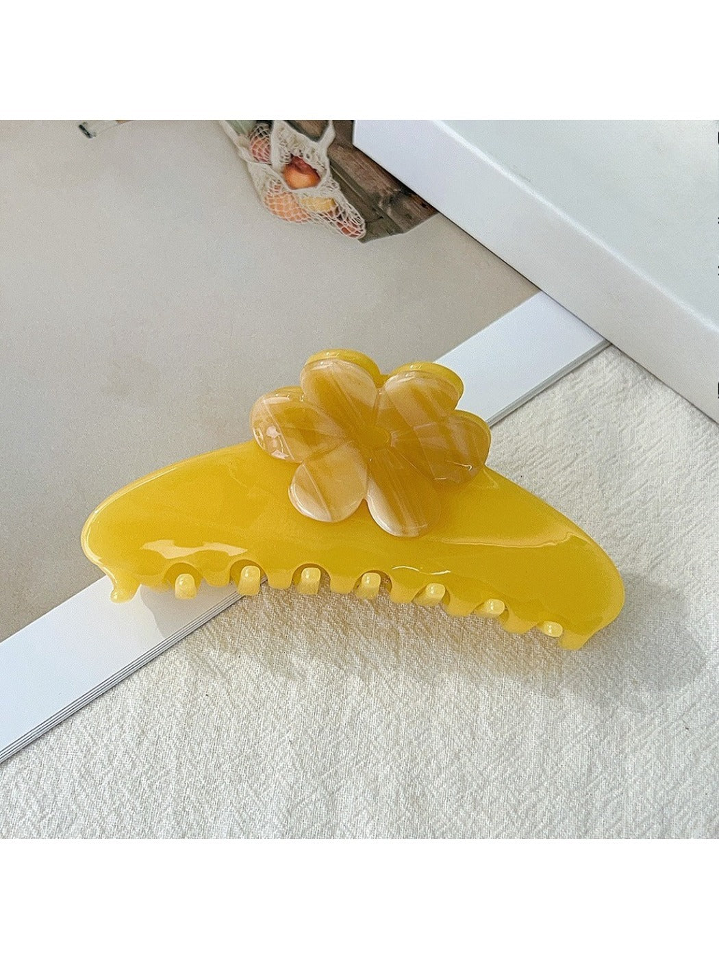 Beau - Acetate Flower Shaped Hair Clip