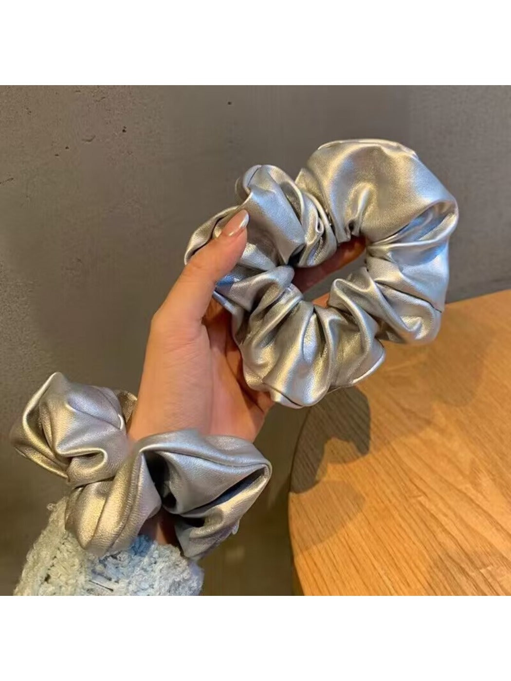 Gifty - Grey Simple Elegant Scrunchie