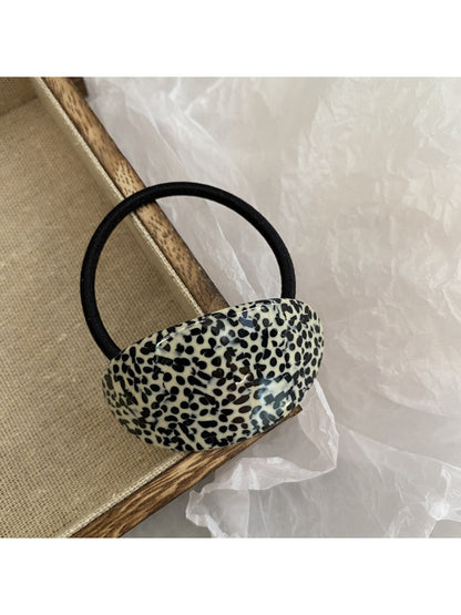 Gifty - Minimalist Oval Hair Tie