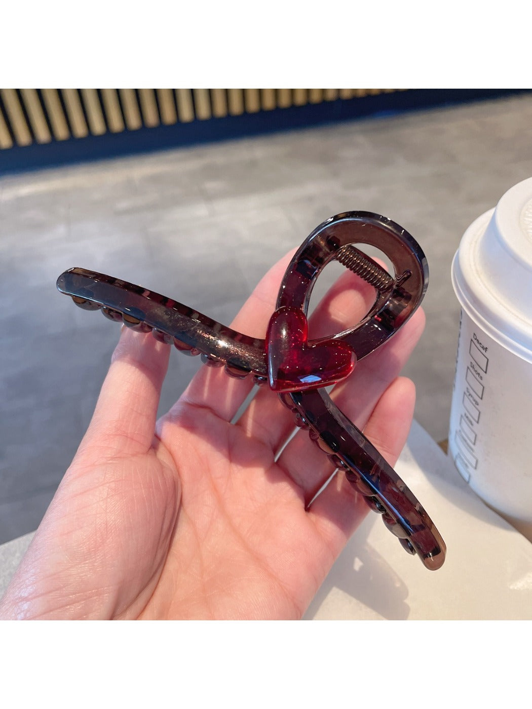 Beau - Vintage Crisscross Heart Hair Claw