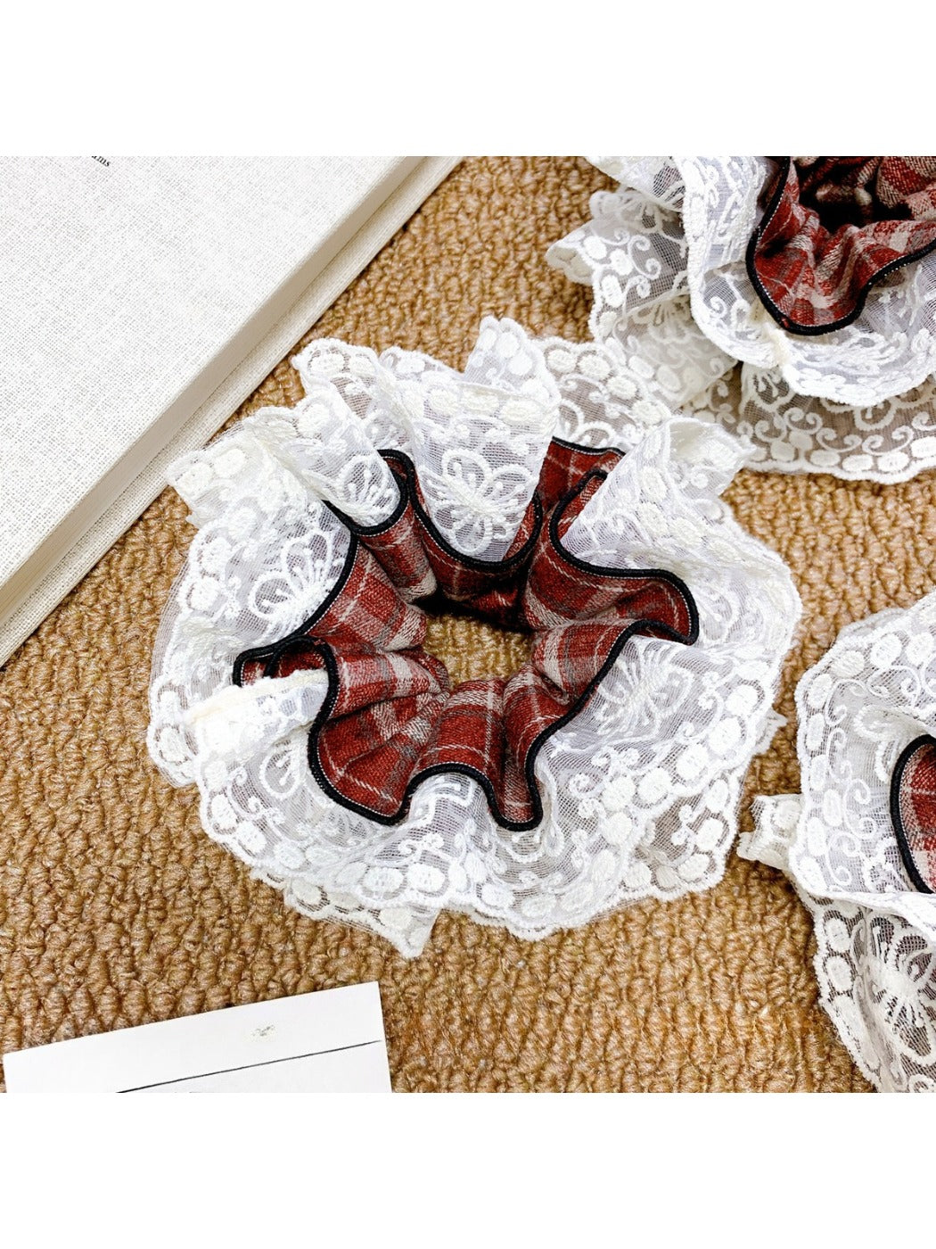 Gifty - Red Plaid Lace Hair Tie