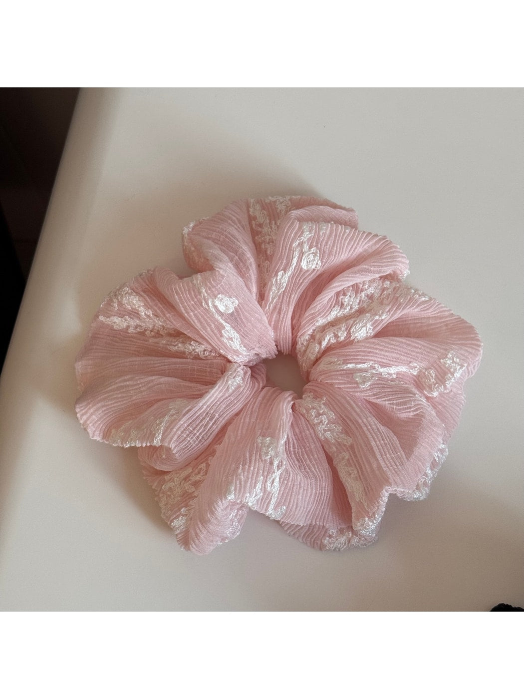 Gifty - Irregular Ruched Embroidered Hair Scrunchie