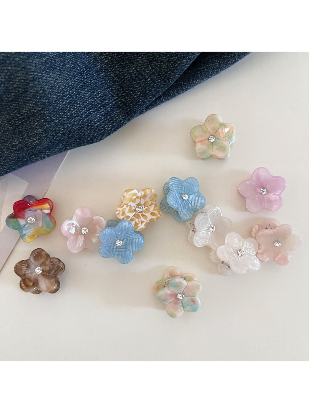 Beau - Mini Flower Shaped Hair Claw Clip
