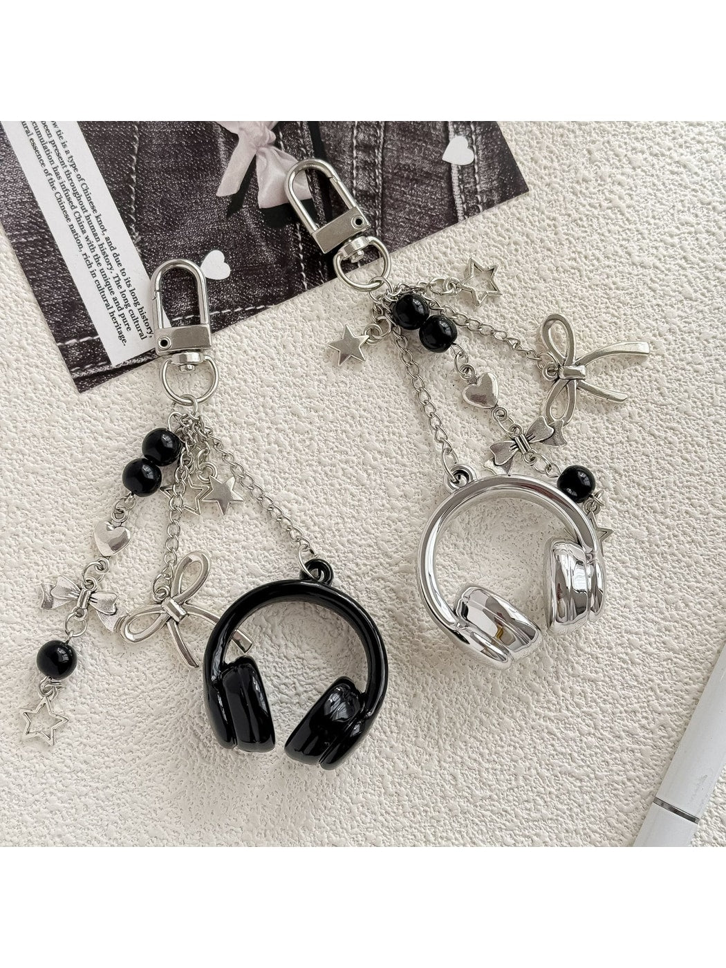 Keypus - Beaded Headphone Charm Alloy Keychain