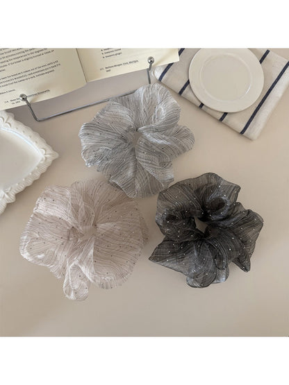 Gifty - Chic Striped Ruched Scrunchie