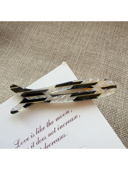 Beau - Cute Small Fish-Shaped Hair Clip