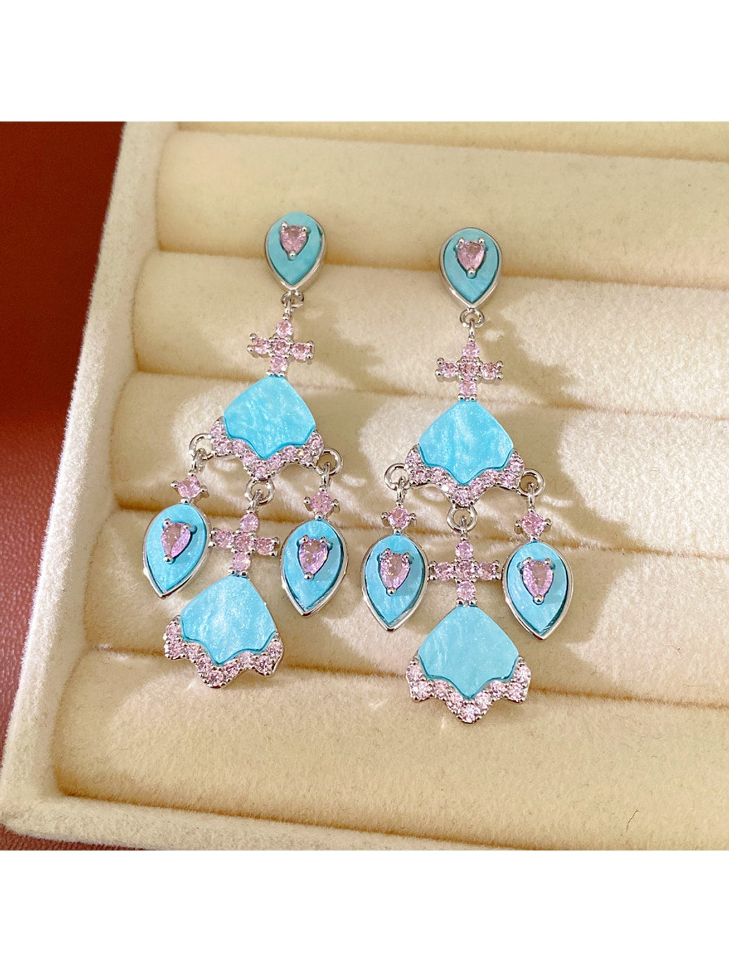 Earedge - Retro Layered Fan Motif Drop Earrings