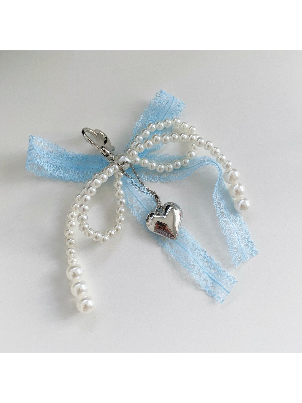 Keypus - Beaded Lace Bow Heart Pendant Keychain