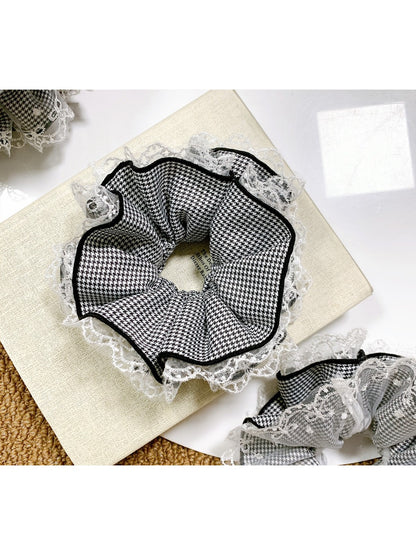 Gifty - Plaid Lace Scrunchie Bow Low Ponytail