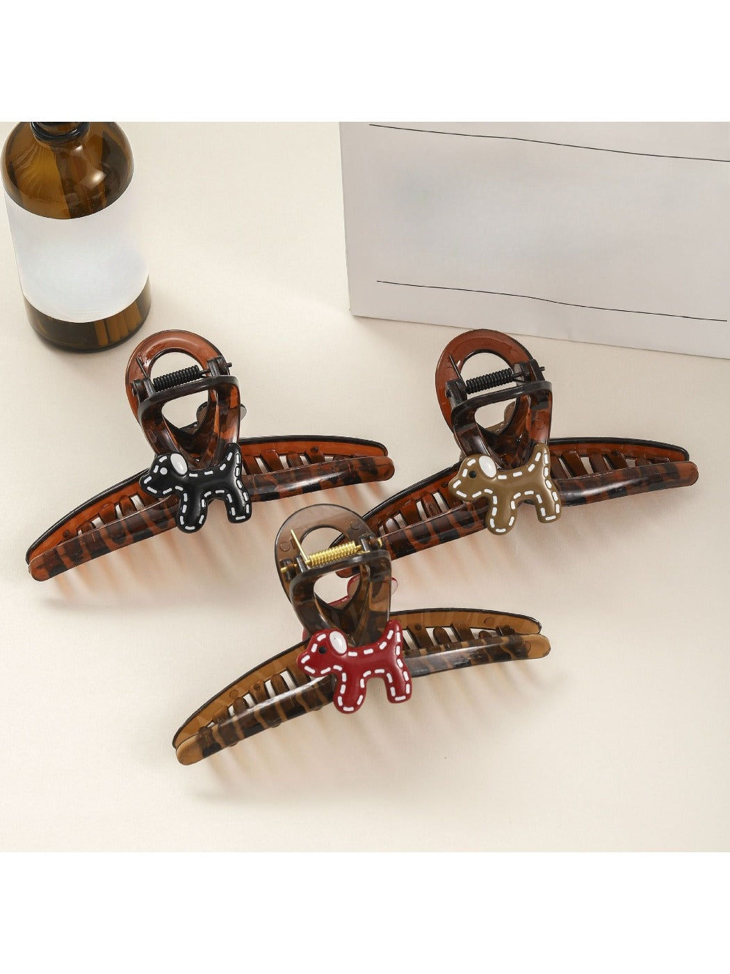 Beau - A Retro Puppy Print Claw Clip