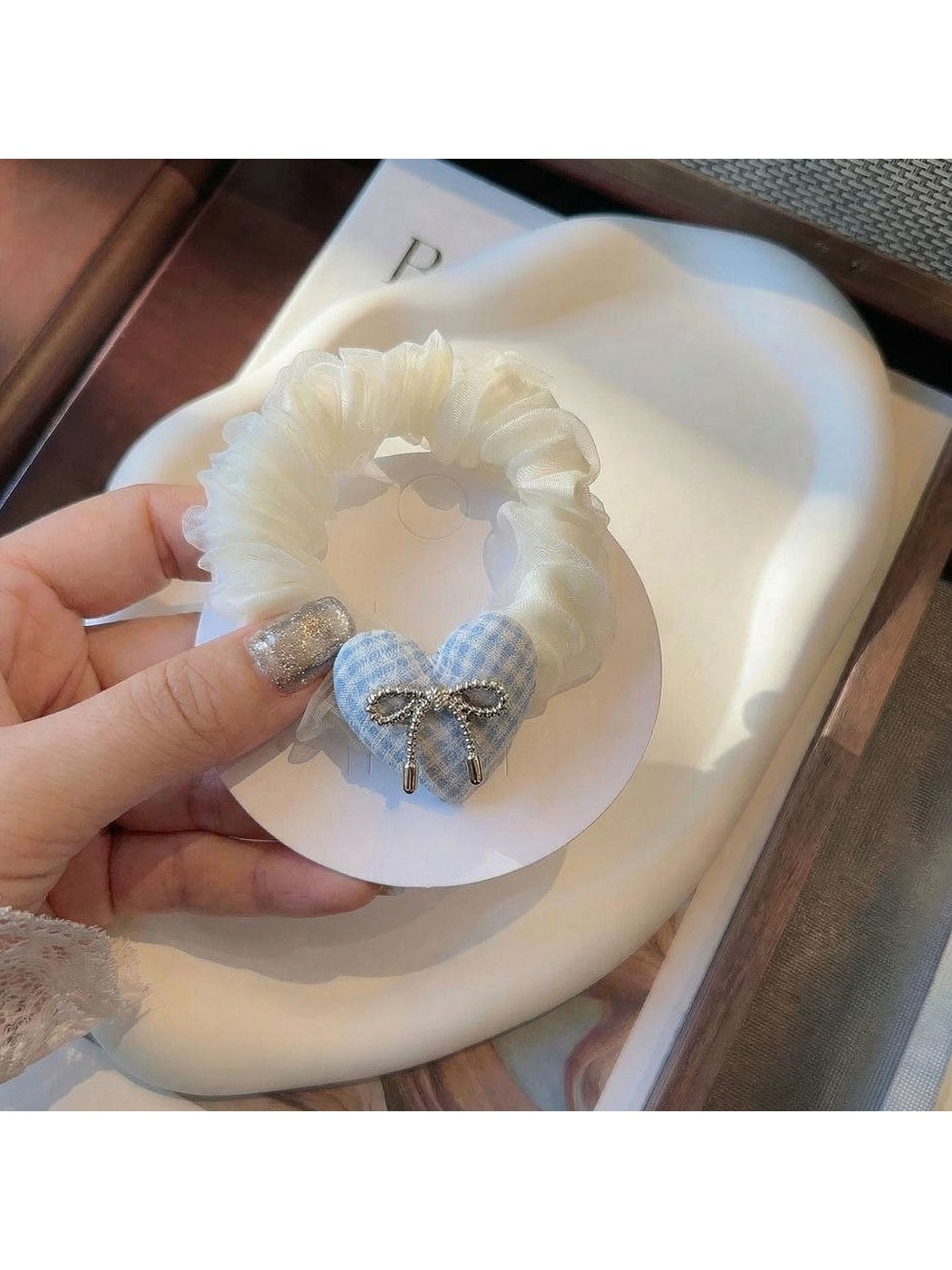 Gifty - Heart Bow Fabric Elastic Scrunchie