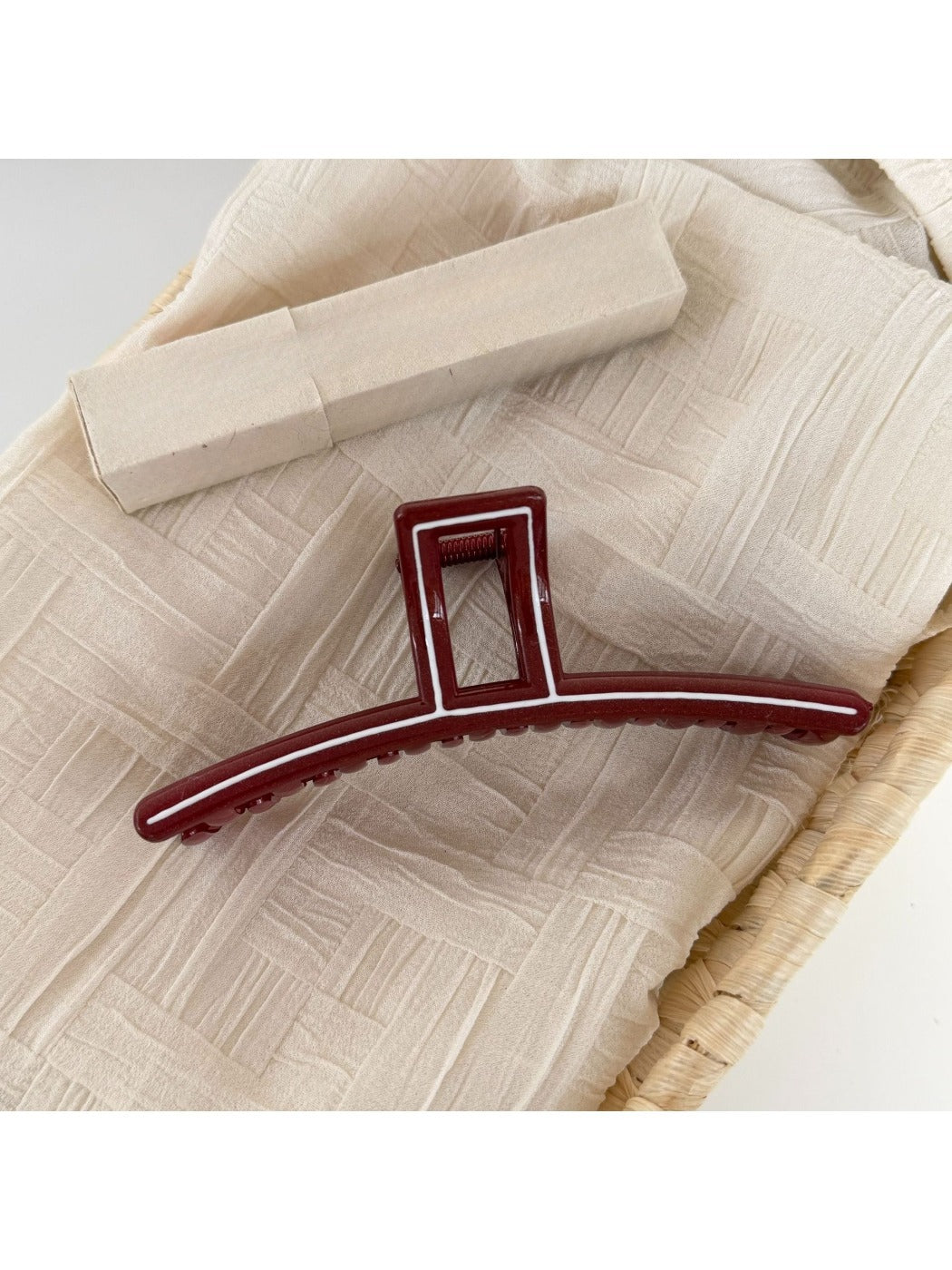 Beau - Versatile Red Irregular-Shaped Hair Clip