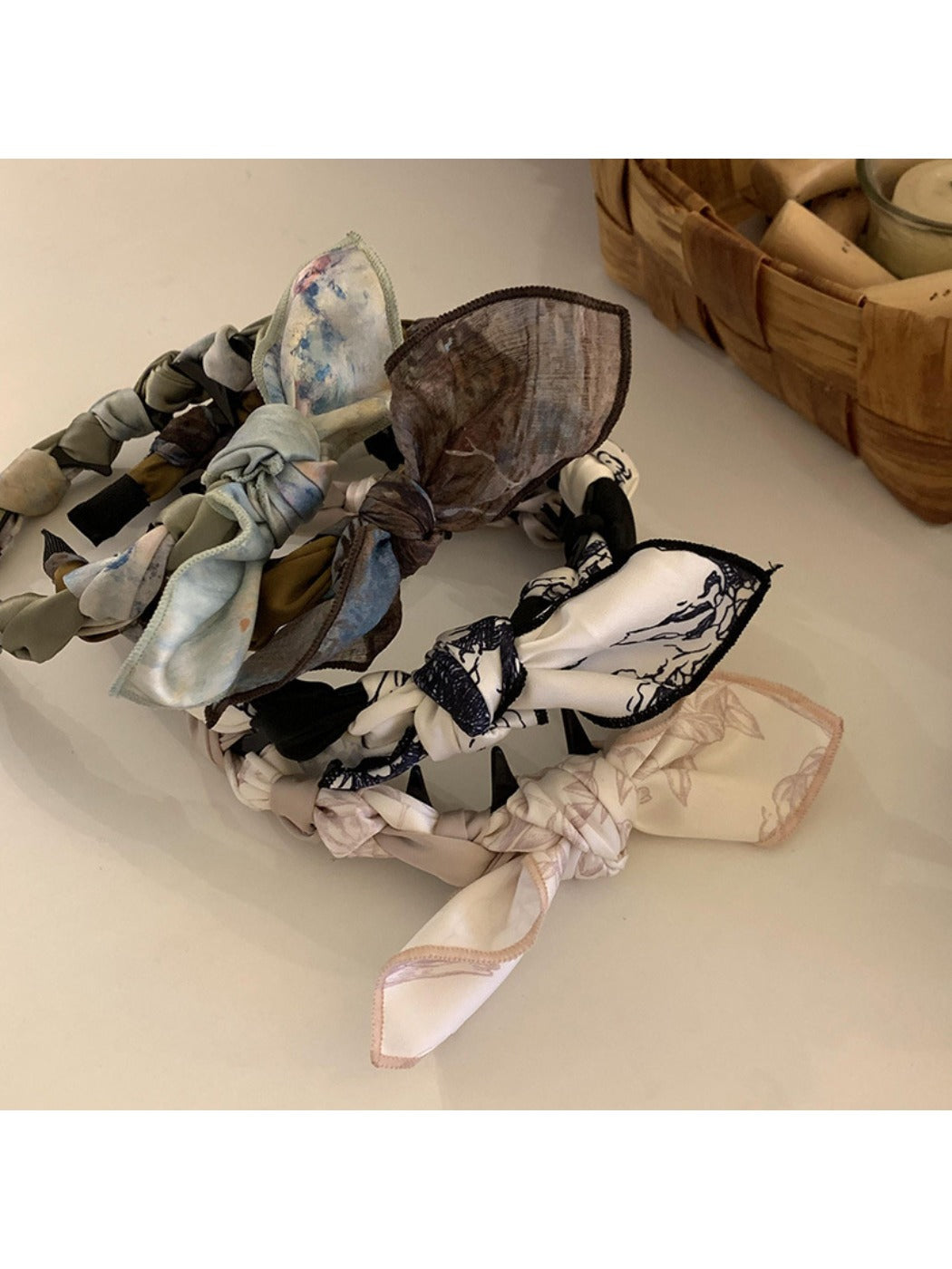 Gifty - Cute Bow Artistic Headband