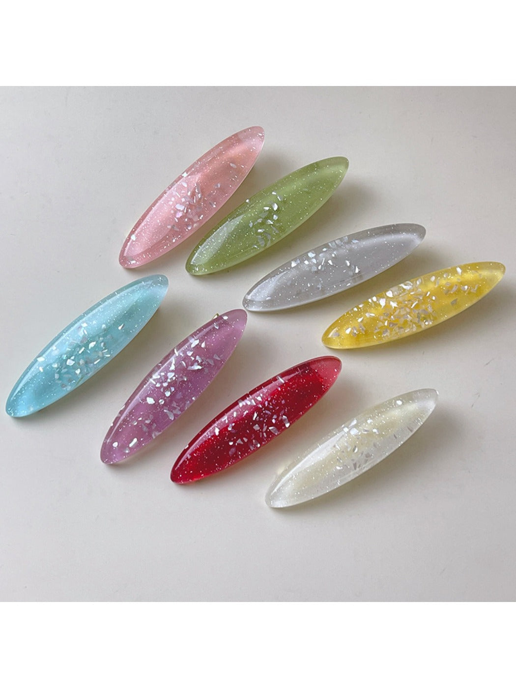 Beau - Minimalist Oval Shaped Hair Clip