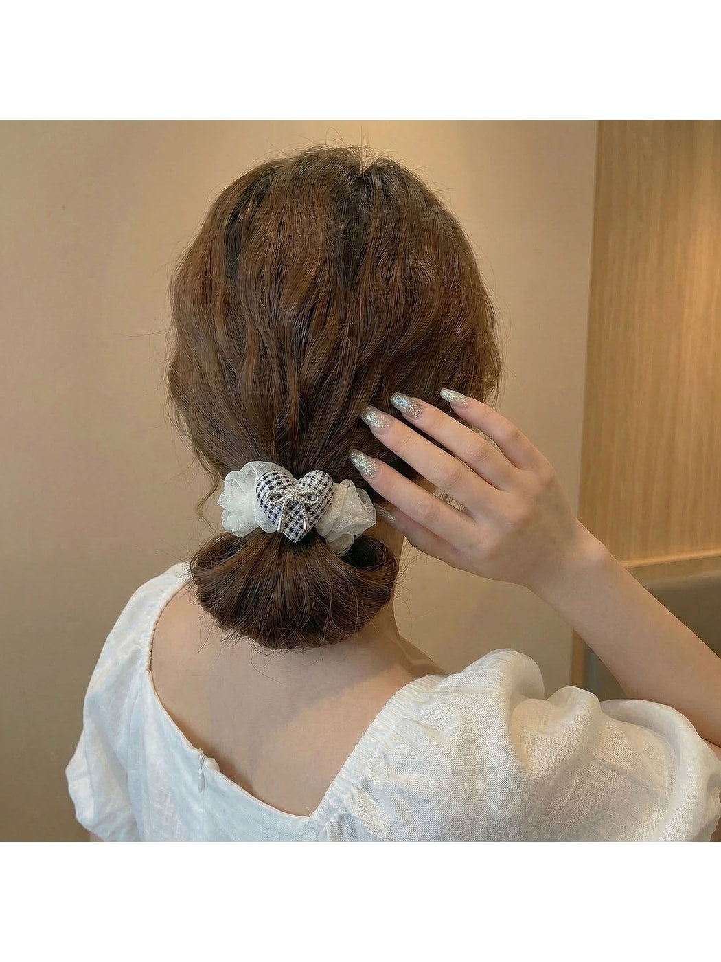 Gifty - Heart Bow Fabric Elastic Scrunchie