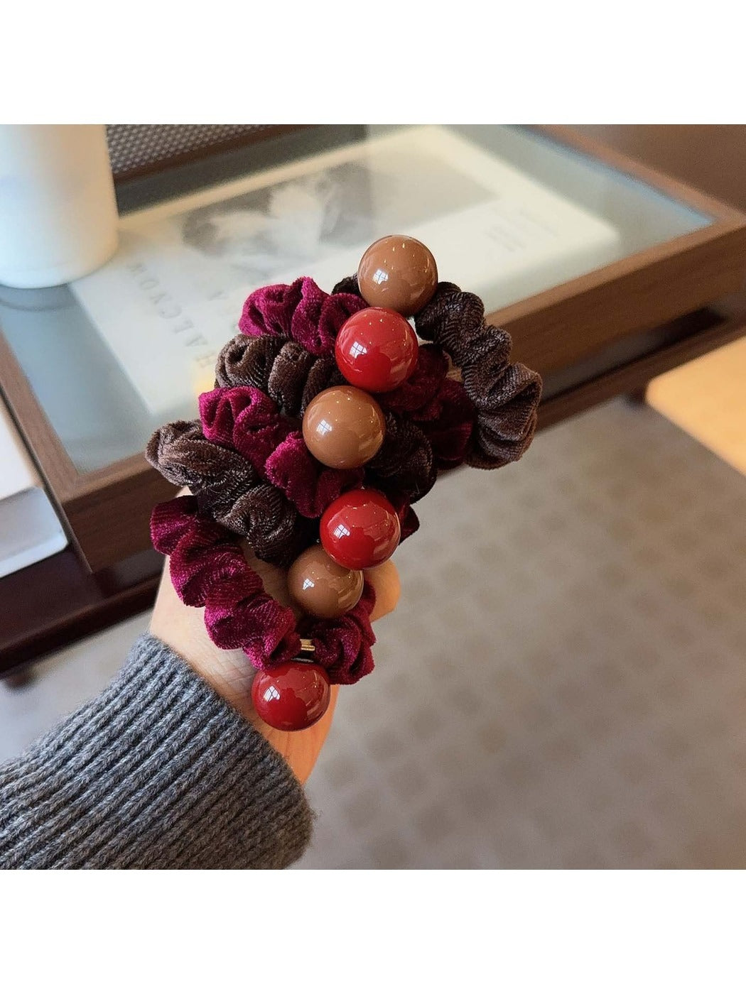Gifty - Sweet Style Rounded Accent Decorative Hair Tie
