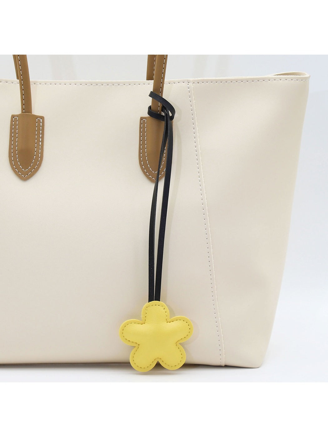 Keypus - Car Flower Heart-Shaped Keychain