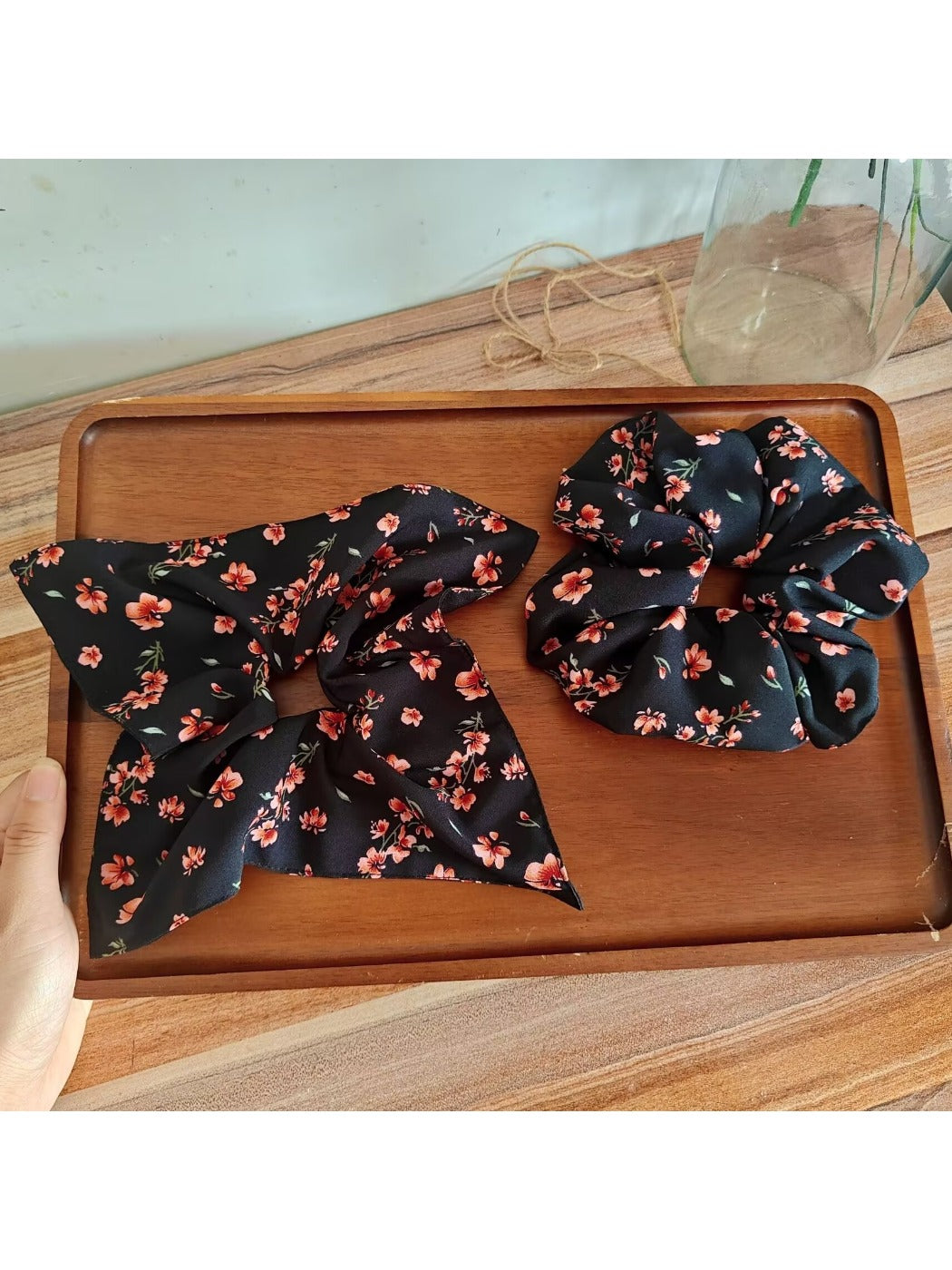Gifty - Floral Print Polyester Ponytail Scrunchie