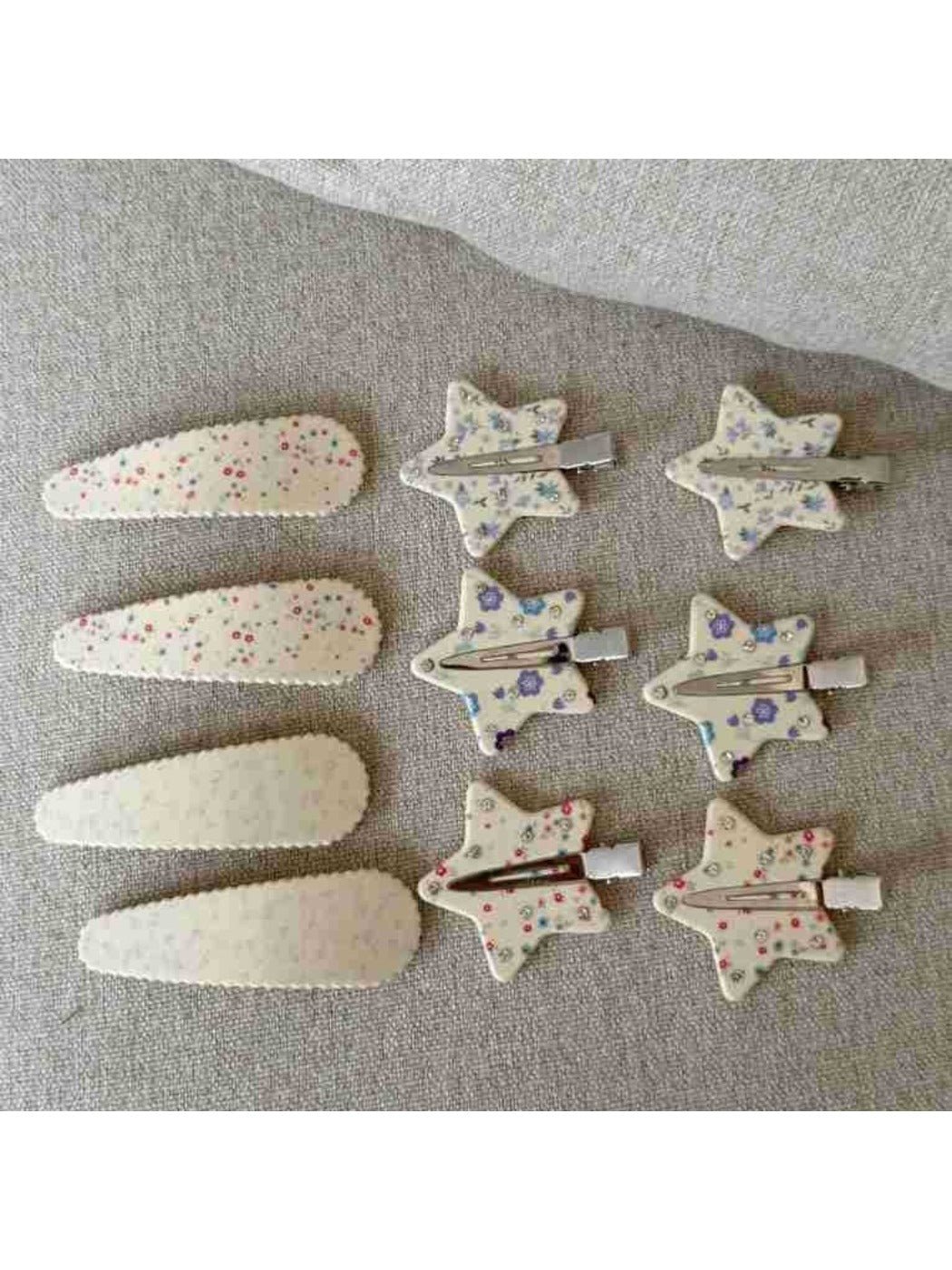 Beau - Oval Star Shaped Floral Print Hair Clip