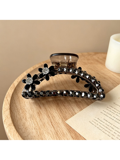 Beau - Floral Detail Plastic Hair Claw Clip