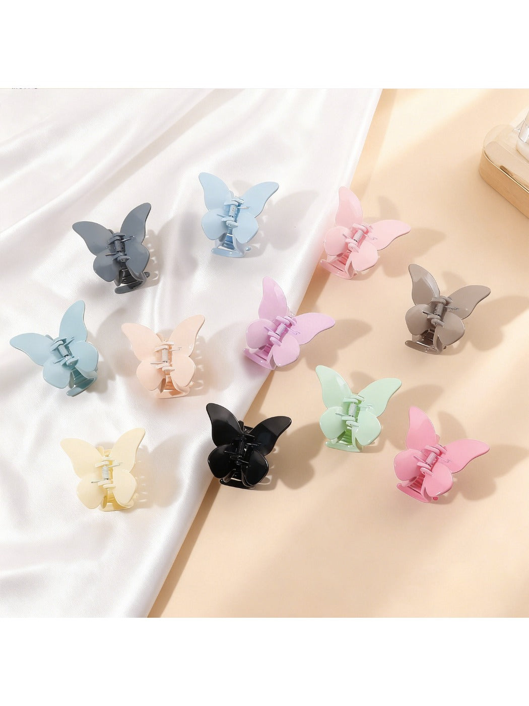 Beau - Fashionable Butterfly Shaped Hair Claw Clip