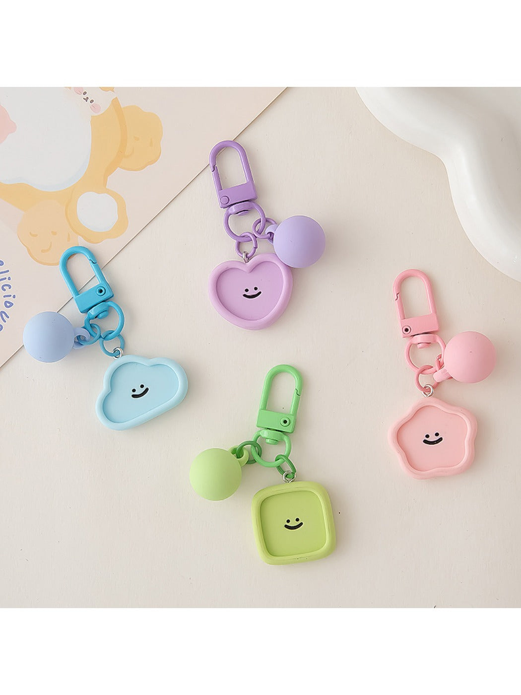 Keypus - Macaron Colors Cute Smiley Face Keychain