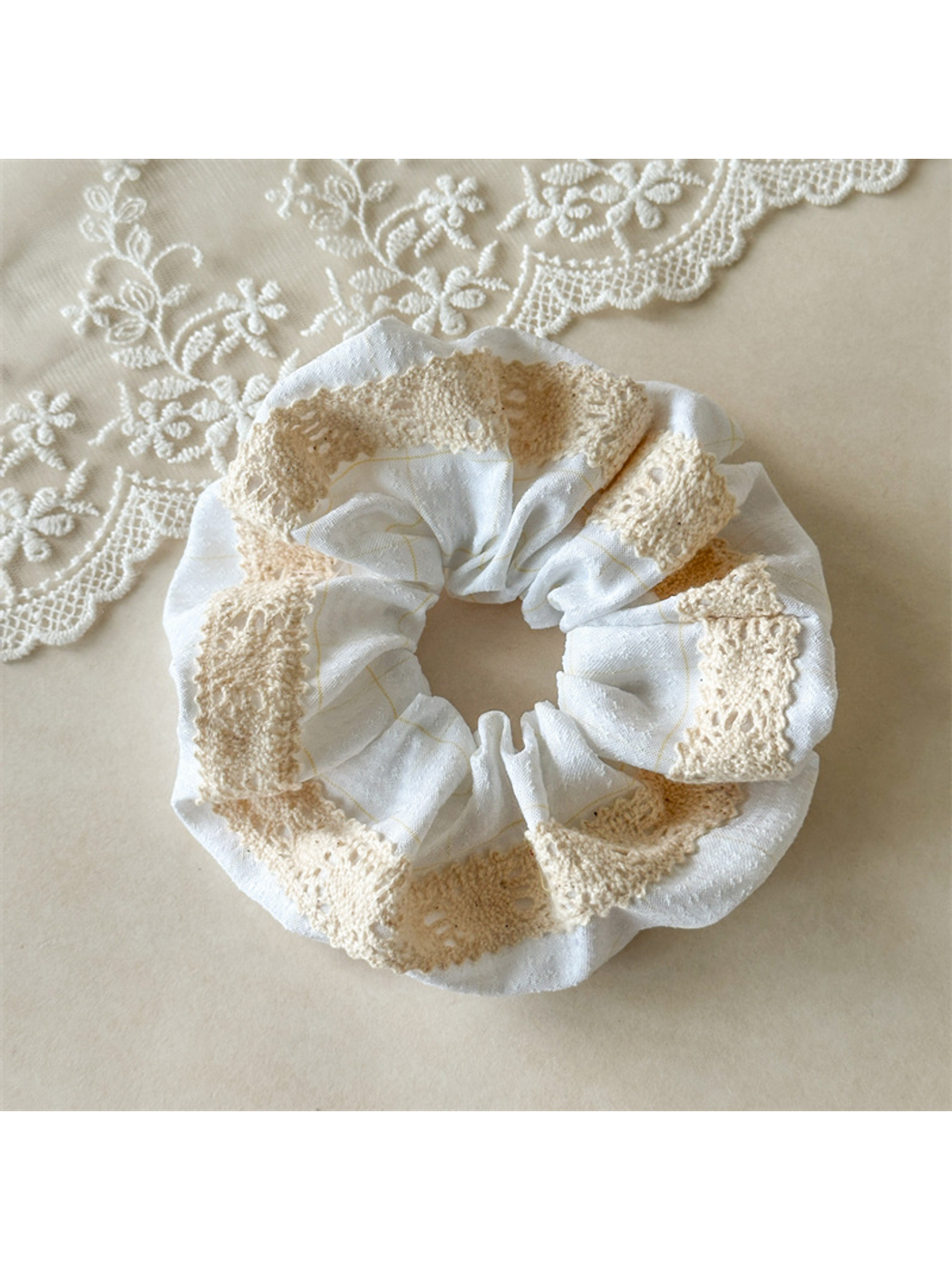 Gifty - Plaid Lace Trim High Stretch Hair Tie