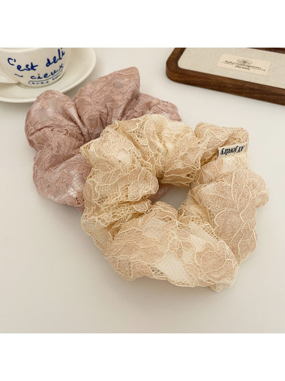 Gifty - Spring Hollow Embroidery Scrunchie Hair Tie