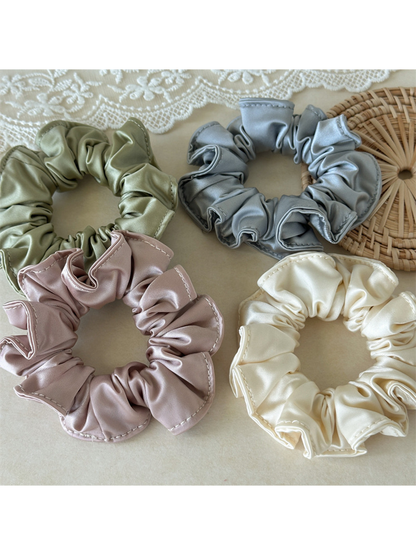 Gifty - Ruffled Gloss Finish Elastic Hair Scrunchie