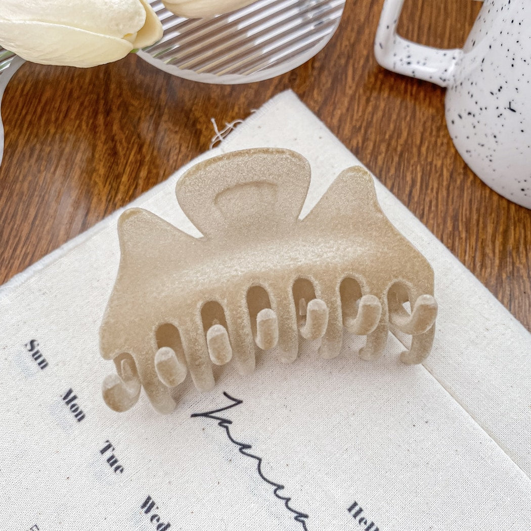 Beau - Solid Plush Textured Fashion Claw Clip