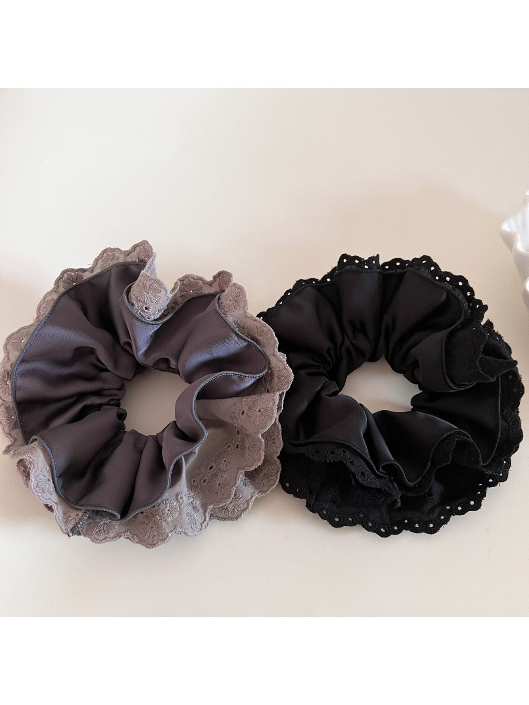 Gifty - Satin Lace Edge Pleated Scrunchie