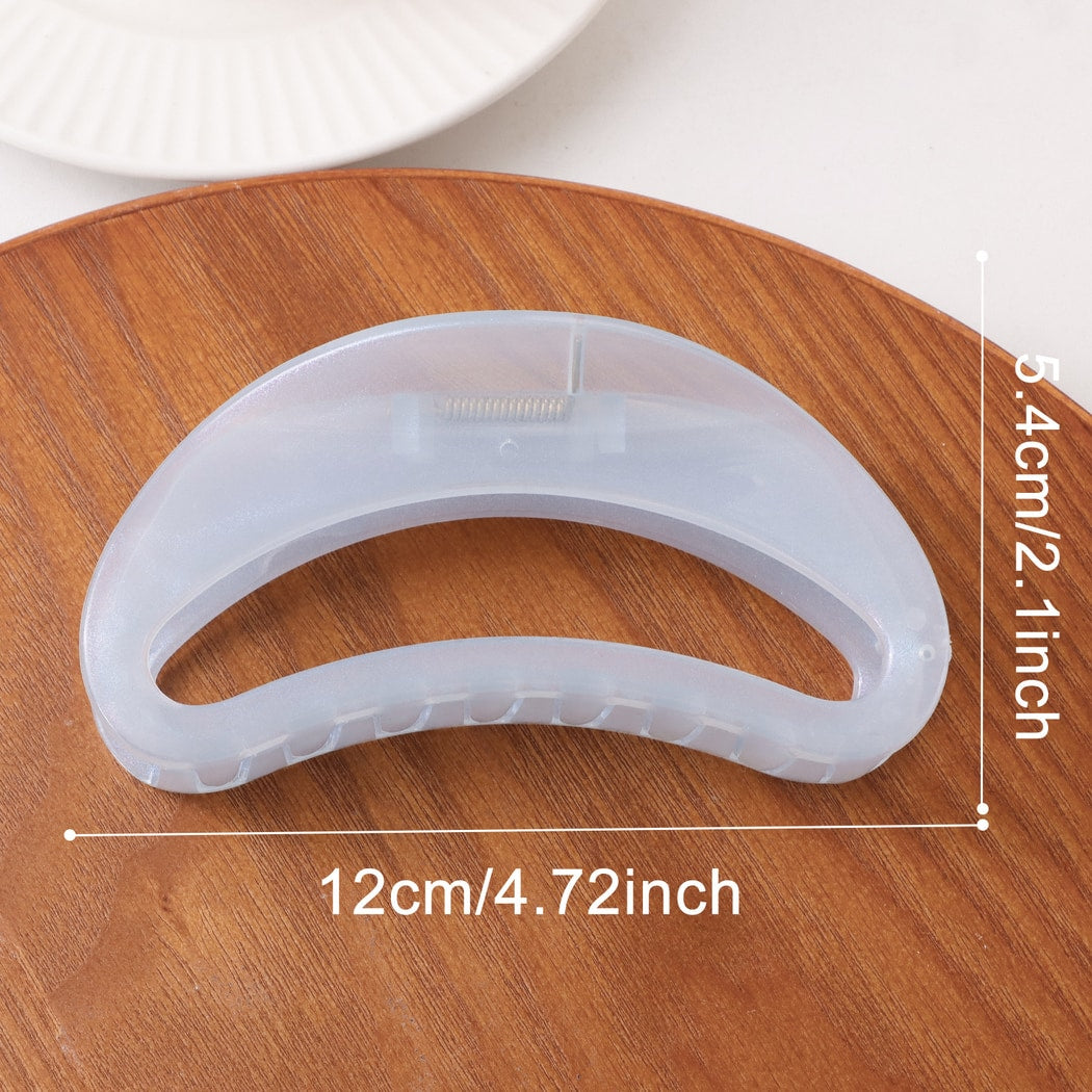 Beau - Minimal Curved Solid Claw Clip