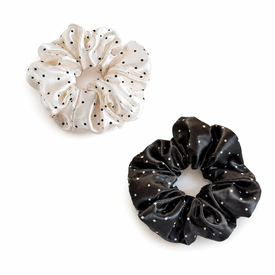 Gifty - Glossy Polka Dot Scrunchie