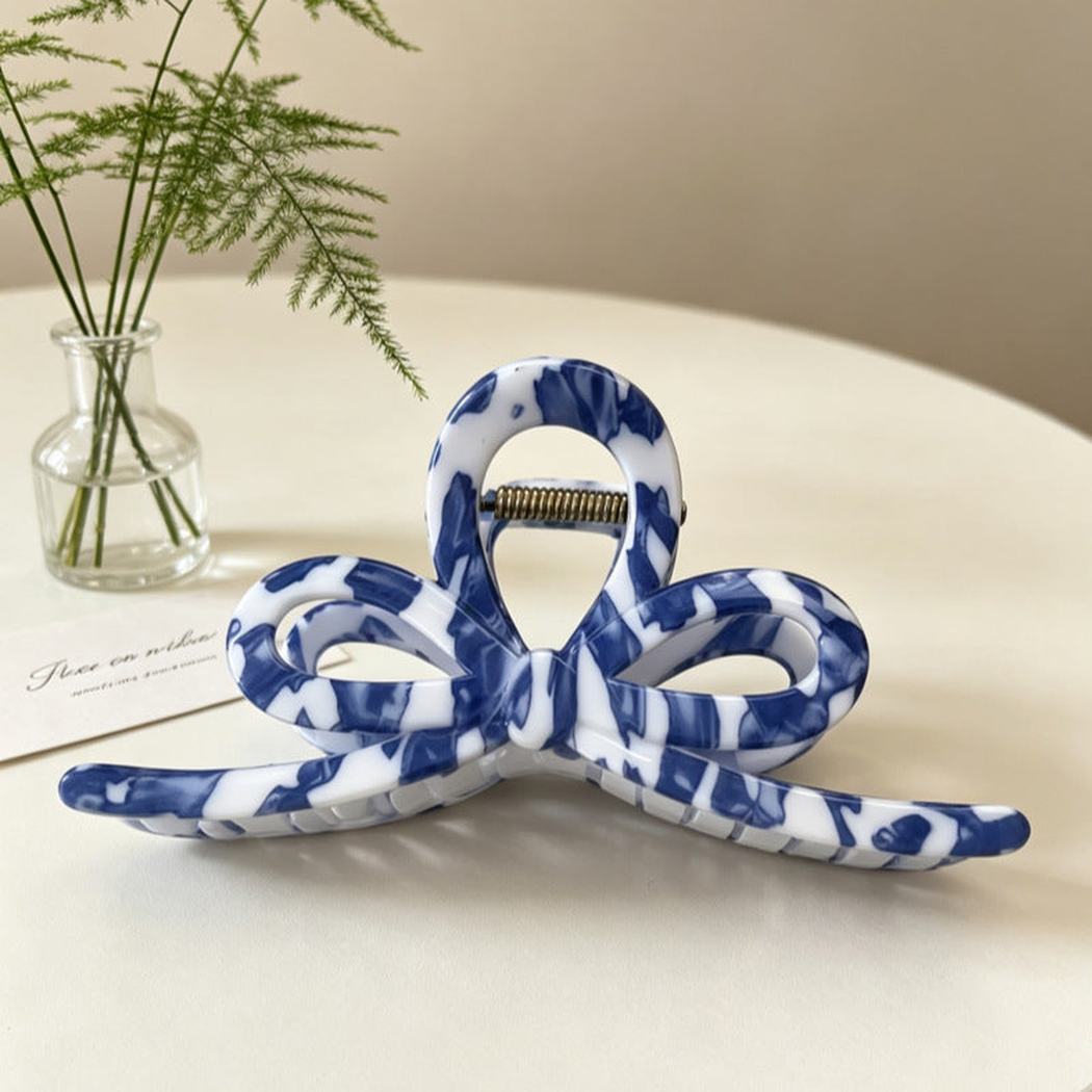 Beau - Blue-White Patterned Hair Claw