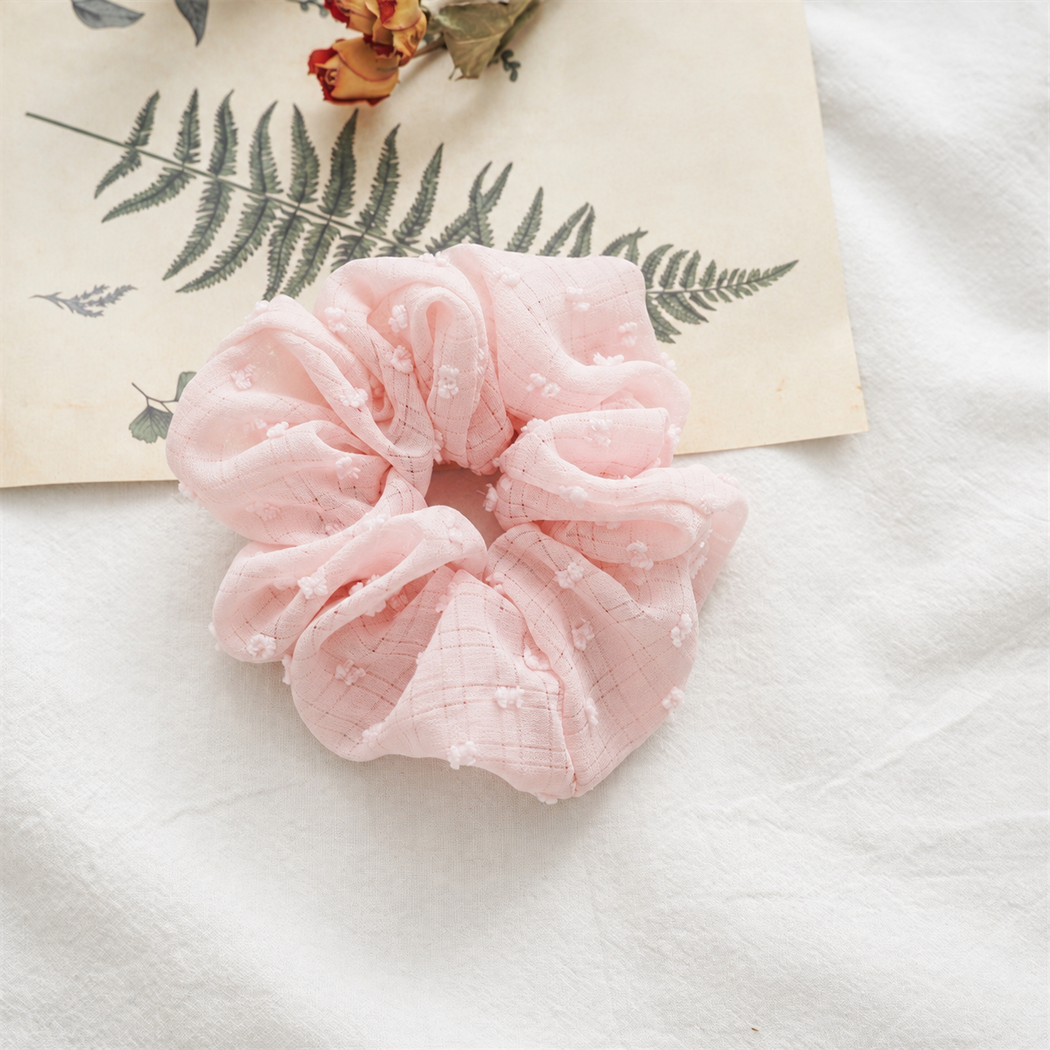 Gifty - Solid Gathered Scrunchie