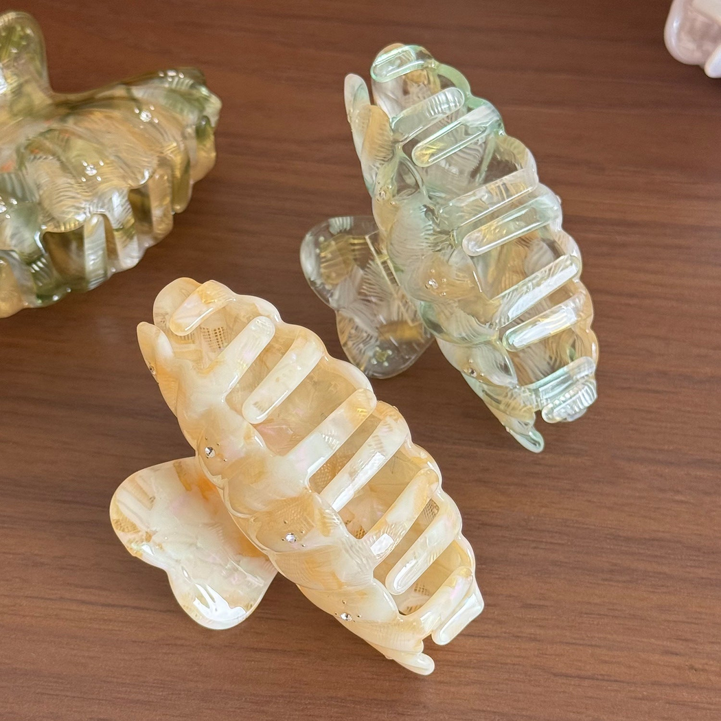 Beau - Shell-Shaped Sparkle-Accent Hair Claw