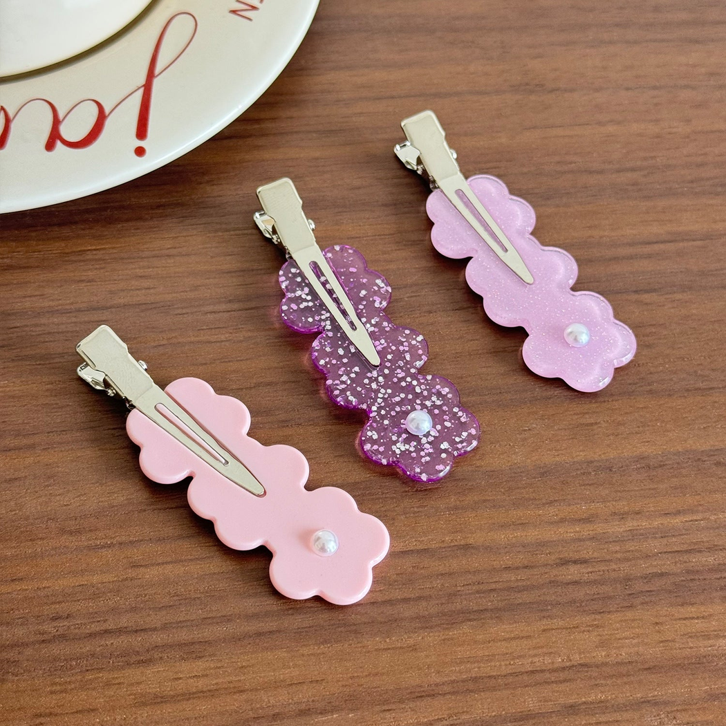 Beau - Three-Piece Floral Scalloped Hair Clips