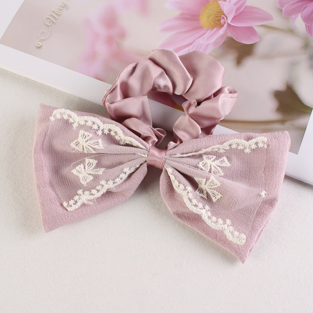 Gifty - Embroidered Bow-Tail Scrunchie
